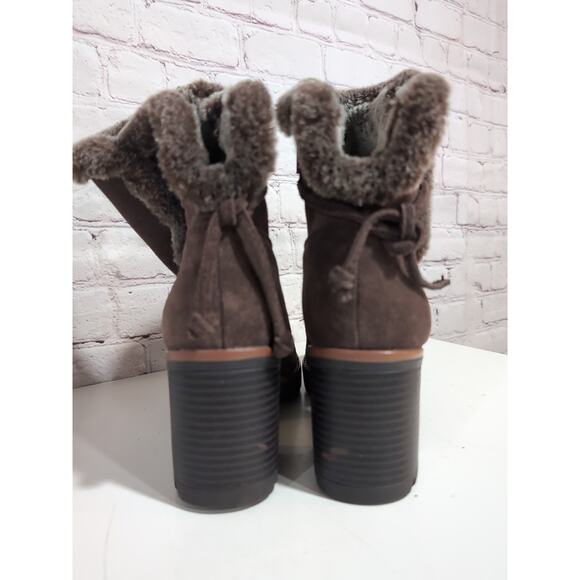 Naturalizer Women's Valene Brown Suede Heeled Booties Ankle Boot Size 8 Faux Fur - Picture 3 of 15